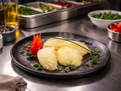 Mash or Grilled Potatoes — Allow 30–60 Min Preparation